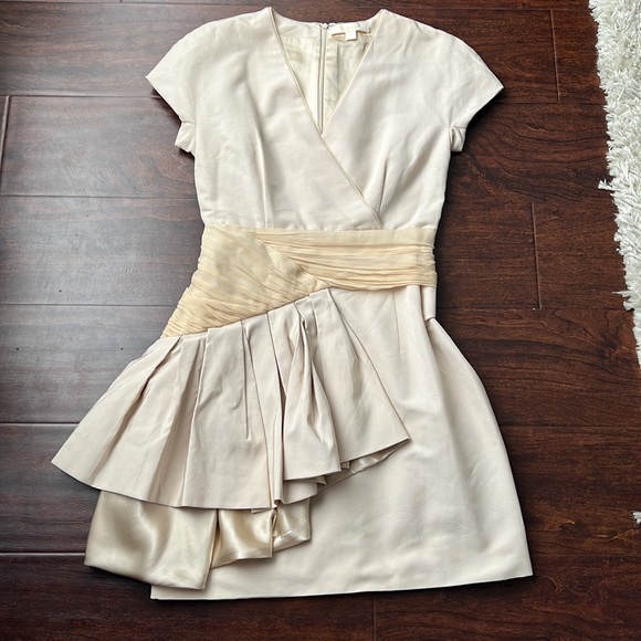Erin Fetherston Structural Ruffle Cream Dress - Picture 6 of 10